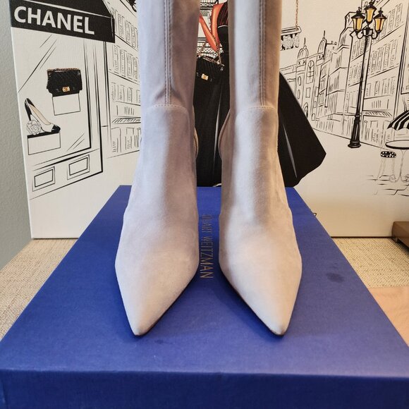 STUART WEITZMAN Women's Stuart 100 Stretch Bootie Cloud Suede Leather Sz 9.5B - Picture 2 of 6